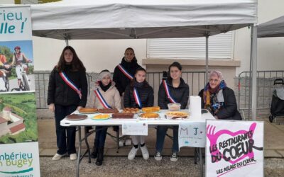 27 janvier sur le marché – Vente de gâteaux par le CMJ avec les Restos du Cœur