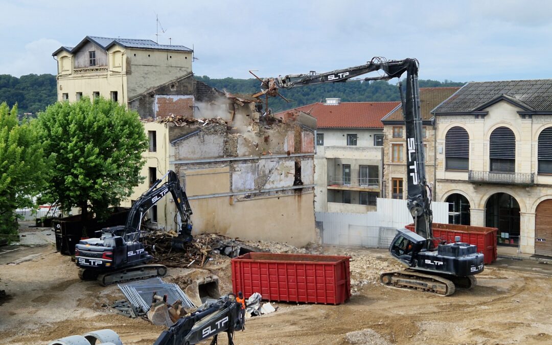 Place Robert Marcelpoil, les dernières étapes de démolition sont en cours !