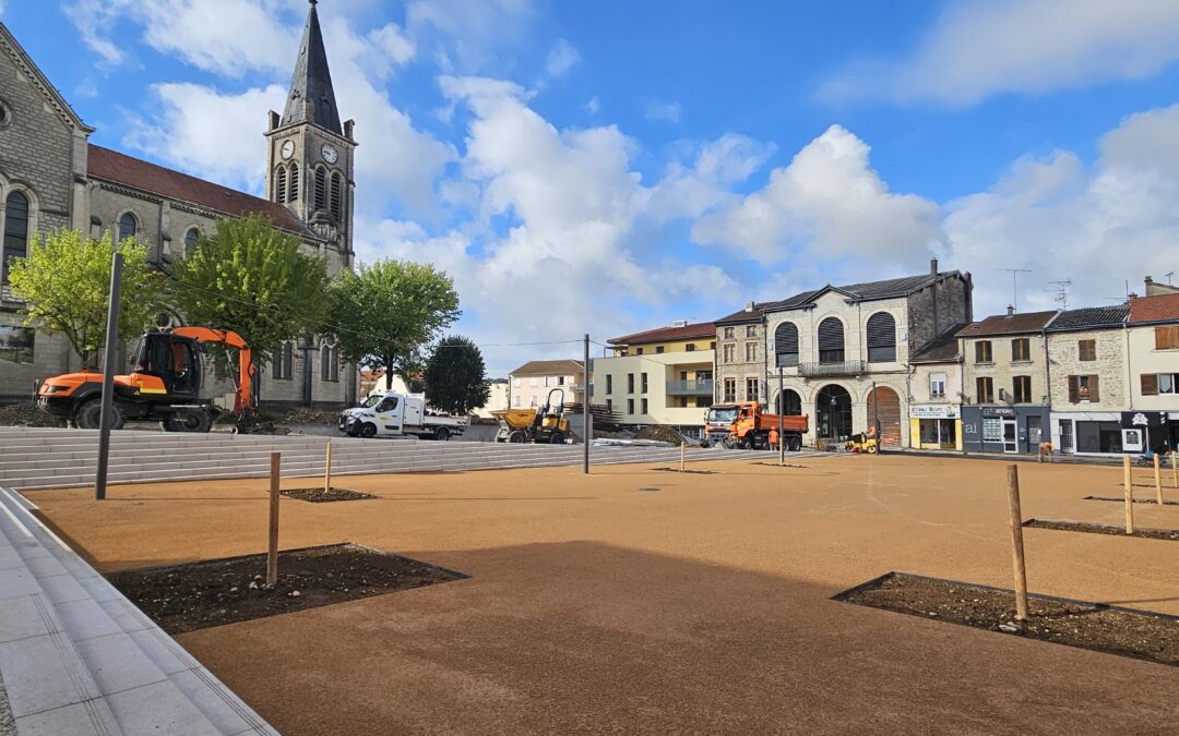 Ouverture de la nouvelle esplanade Place Robert Marcelpoil